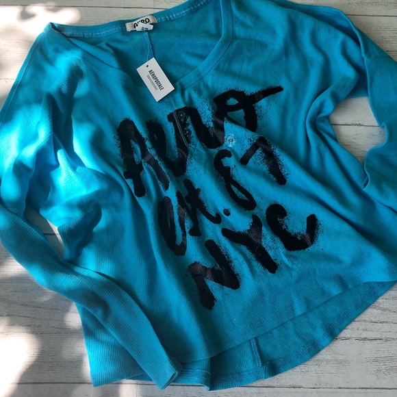 Oversized Aero Top - Picture 3 of 12